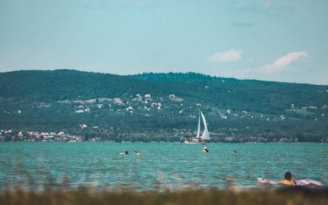de-mooiste-plekjes-aan-het-balatonmeer-in-hongarije